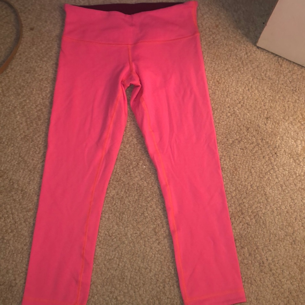 •Lululemon Crop Leggings•
